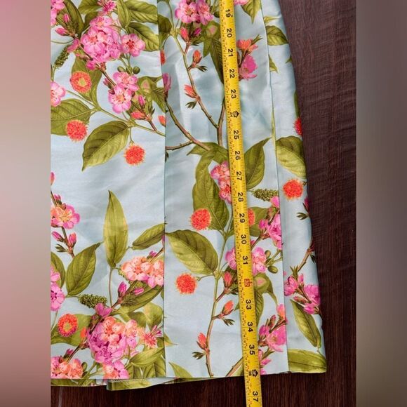 Talbots Floral Dress short sleeve, lightweight poly sheen  sz 4 - Picture 11 of 13